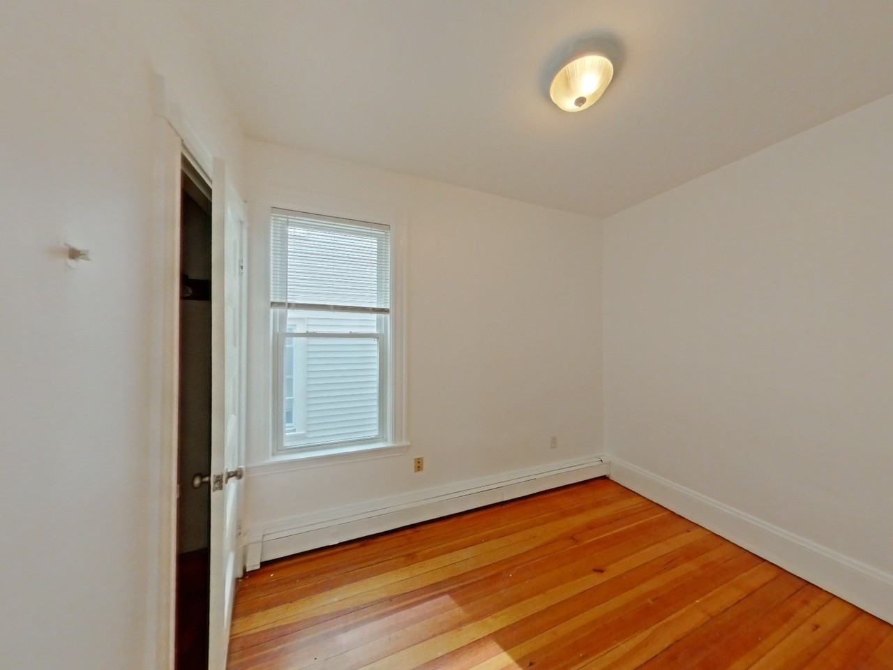 39 Newport St #2 - Photo 7 of 11