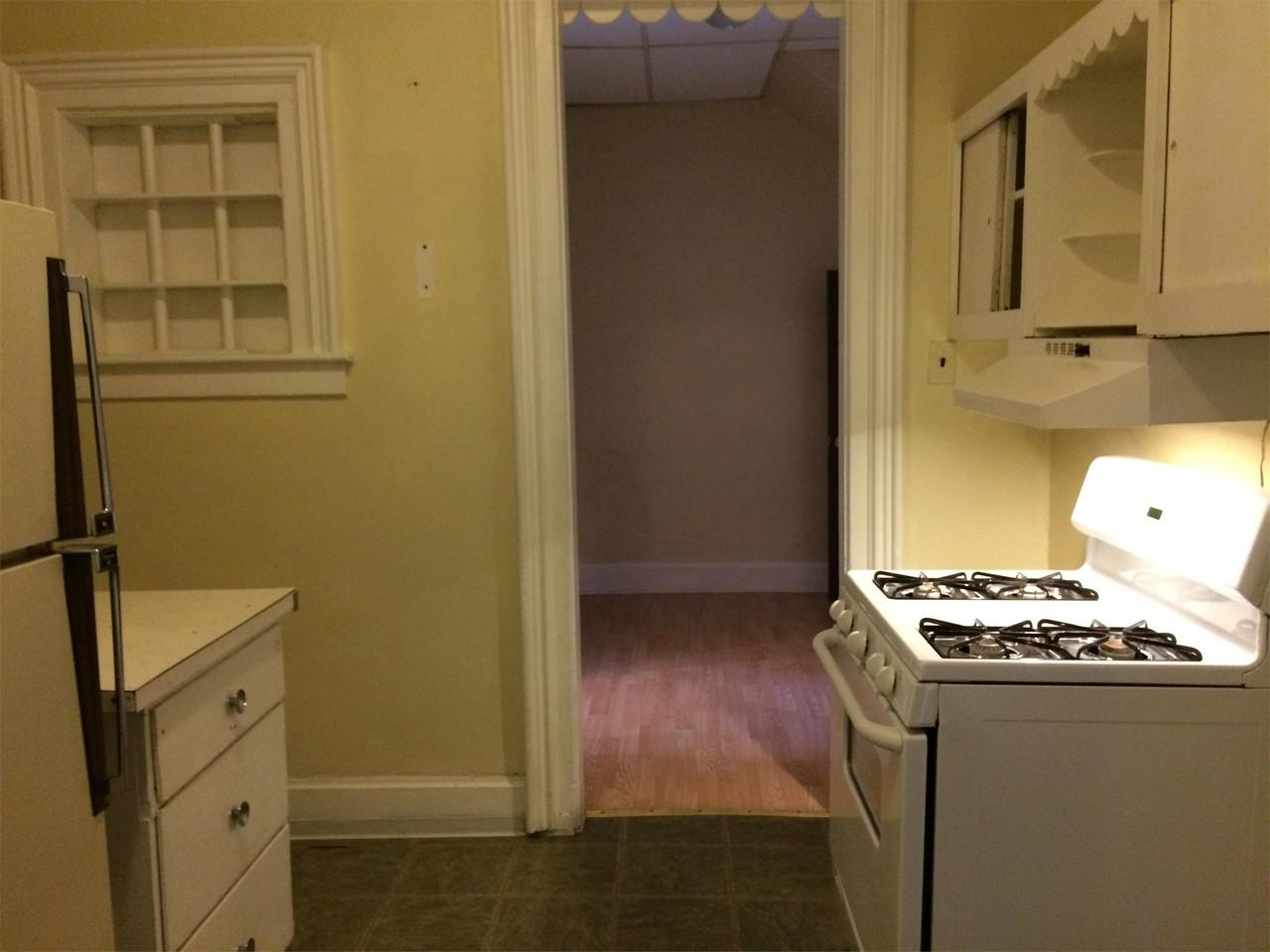627 E 4th St #627 - Photo 2 of 7
