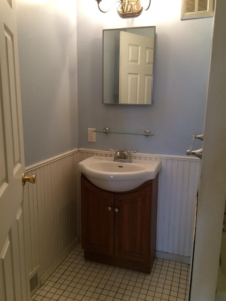 627 E 4th St #627 - Photo 6 of 7