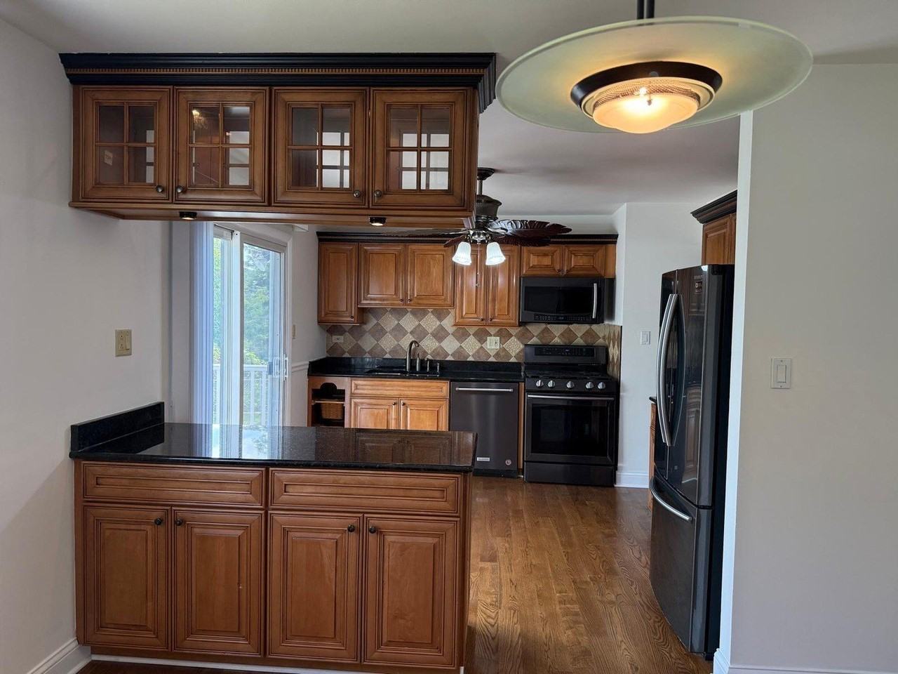 1230 Durham Dr - Photo 4 of 29