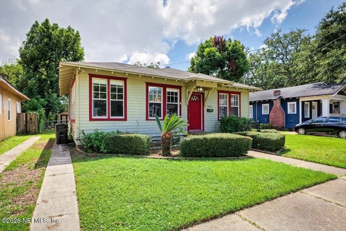 2886 Forbes St - Photo 4 of 35