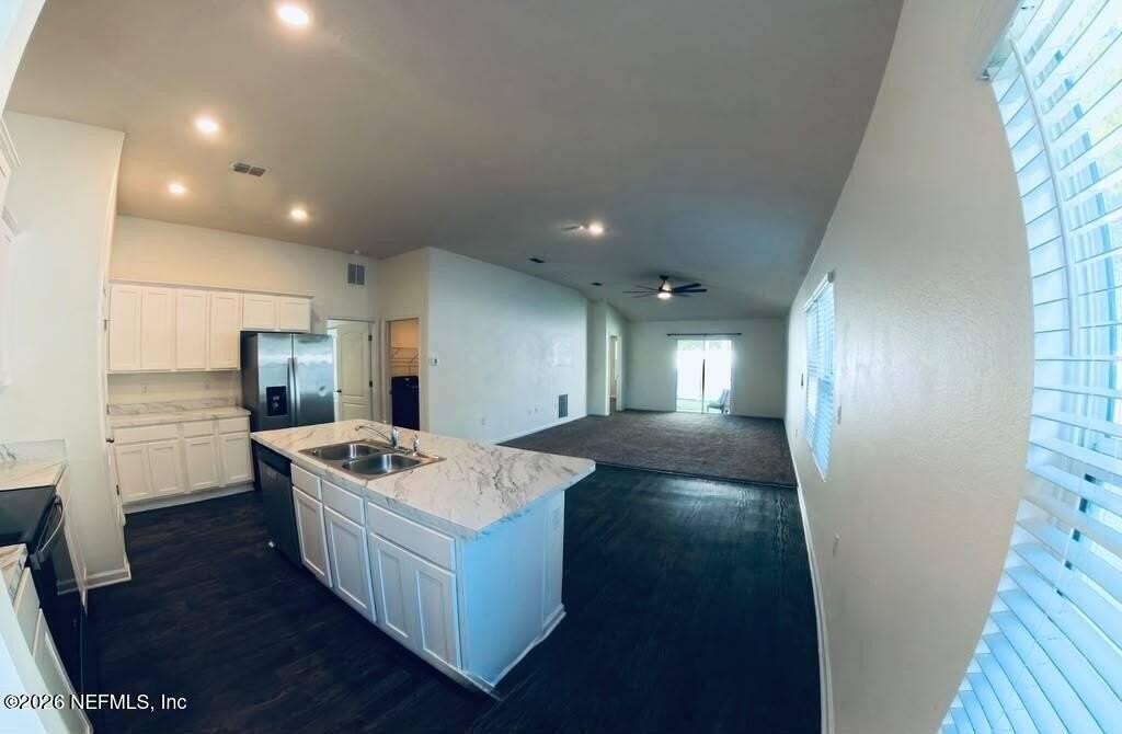 8454 Cape Fox Dr - Photo 2 of 24