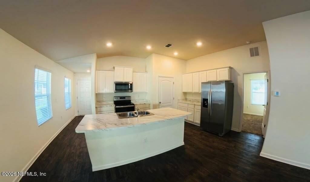 8454 Cape Fox Dr - Photo 4 of 24