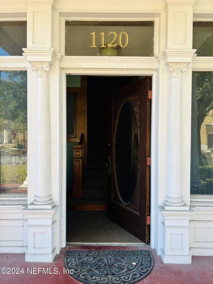 1120 Acosta St #4 - Photo 4 of 22