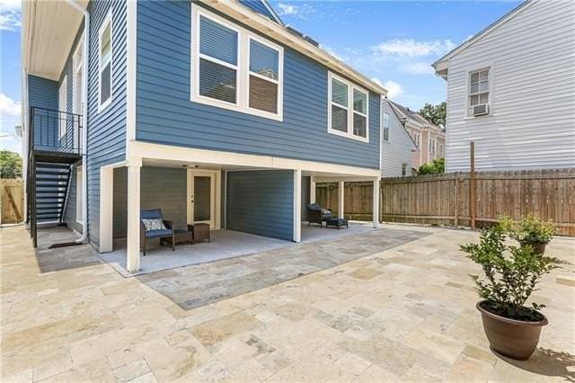 1437 Saint Andrew St #2B - Photo 2 of 17