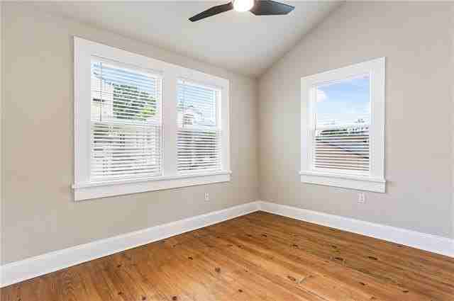 1437 Saint Andrew St #2B - Photo 6 of 17