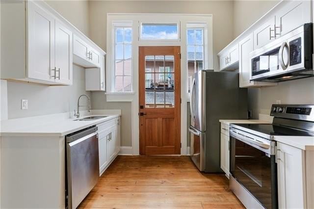 1437 Saint Andrew St #2B - Photo 7 of 17