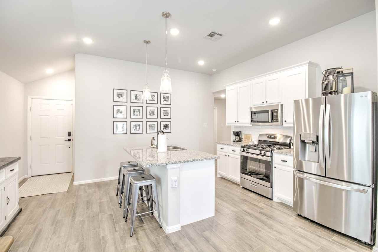 14165 Calderwood St - Photo 7 of 25