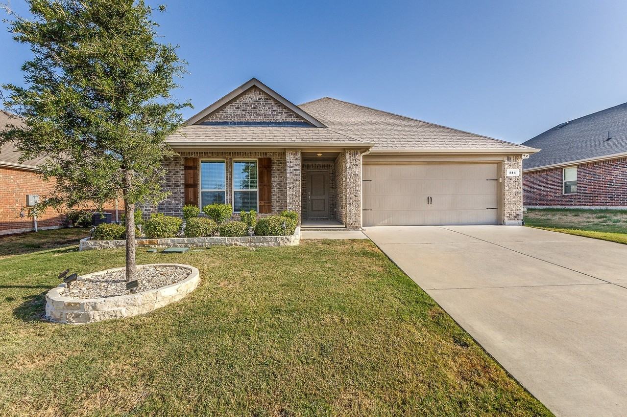 314 Gatecrest Dr - Photo 2 of 38