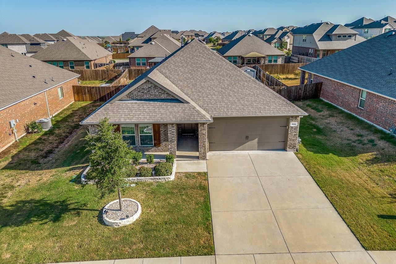 314 Gatecrest Dr - Photo 3 of 38