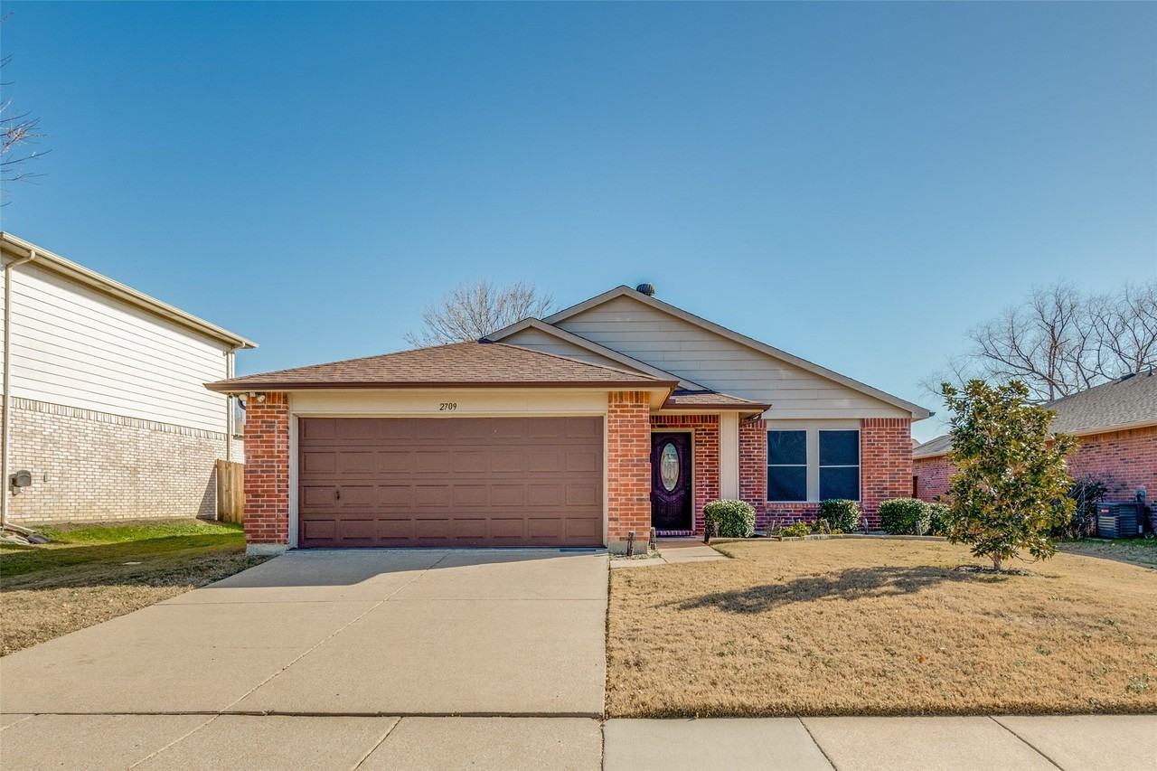 2709 Cedar Crest Dr
