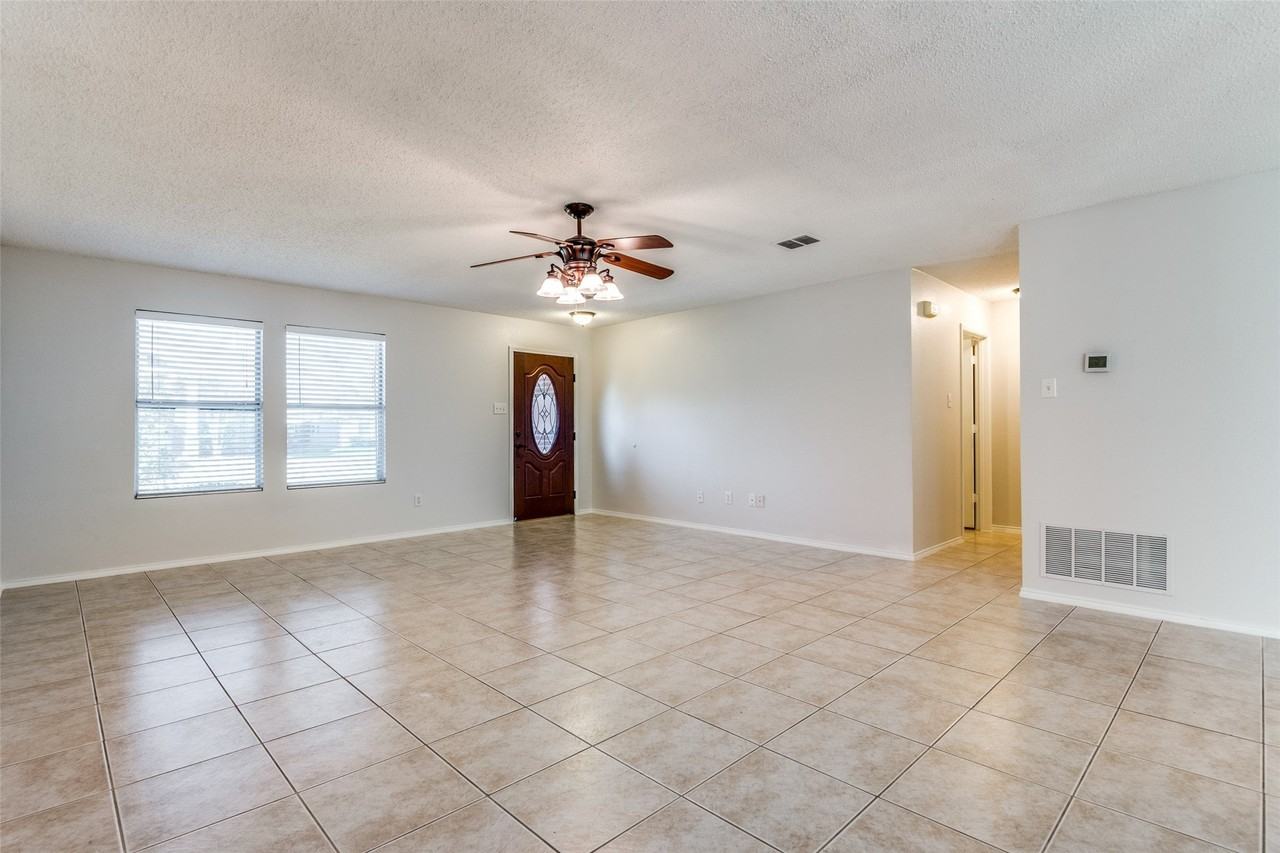 2709 Cedar Crest Dr - Photo 6 of 25