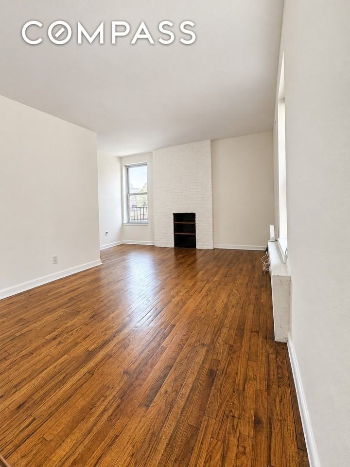 304 W 10th St #5C - Photo 3 of 9