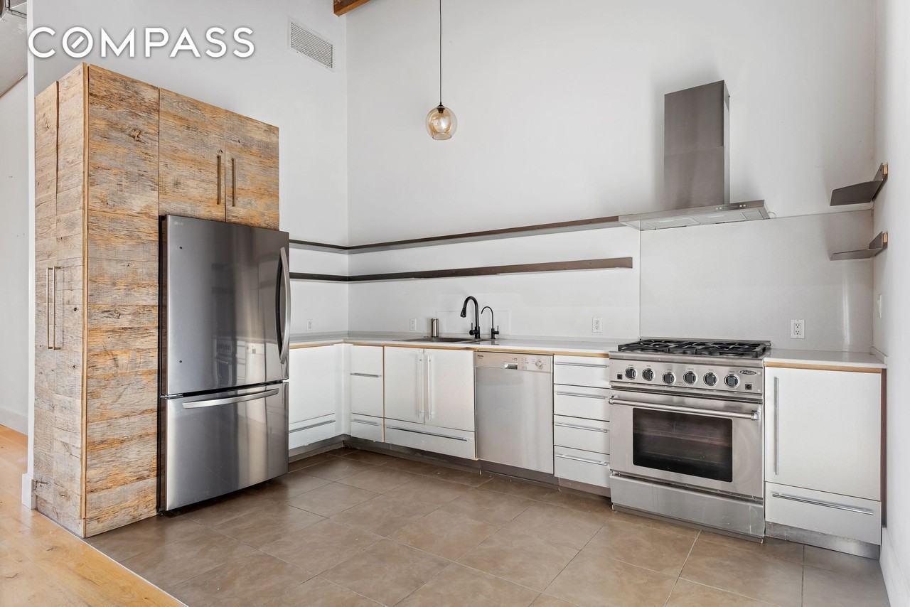 190 West St #8 - Photo 6 of 22