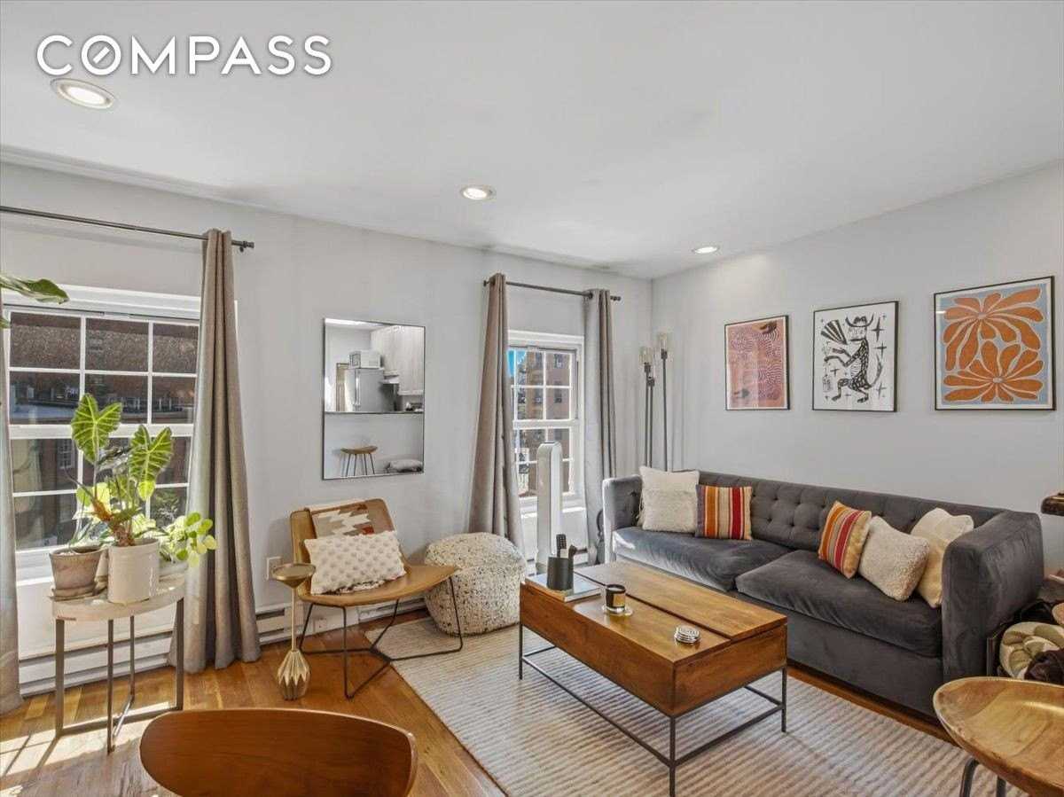 1 Horatio St #4 - Photo 3 of 14