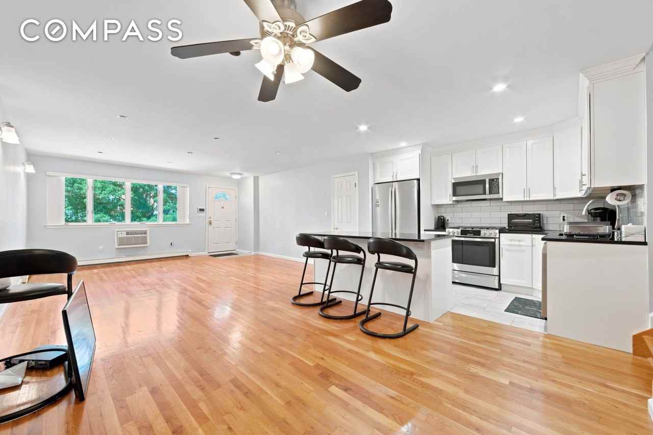 120 97th St #2 - Photo 3 of 15