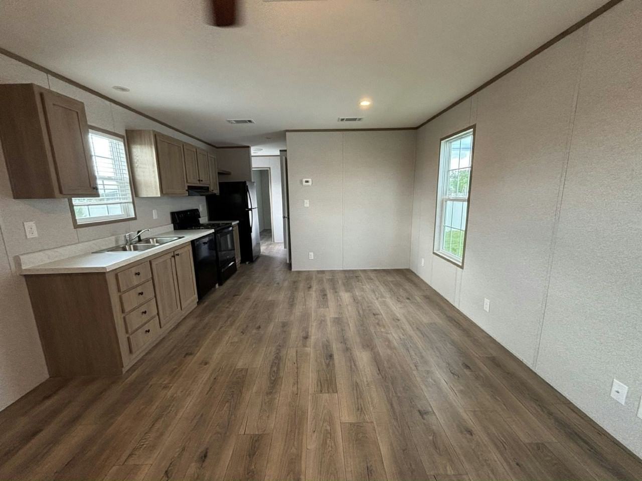 28 N Lake Side #219 - Photo 2 of 10