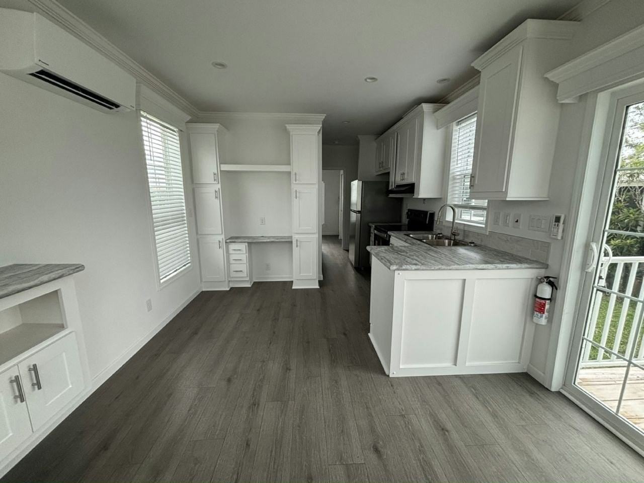 39 Connie Dr #34 - Photo 3 of 9