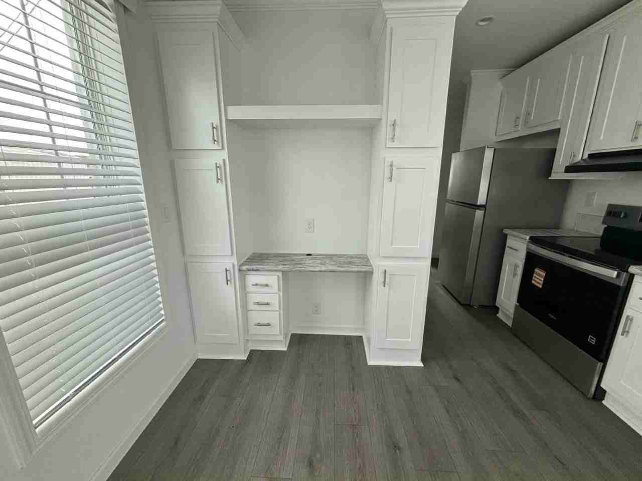 39 Connie Dr #34 - Photo 5 of 9