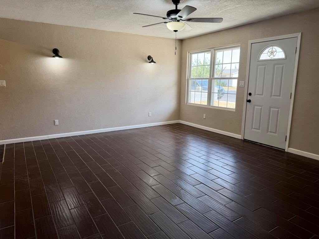 515 Overton Ave - Photo 2 of 17