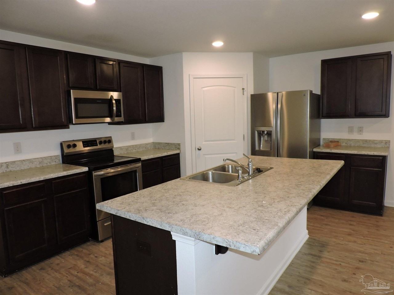 5780 Blackhorse Cir - Photo 4 of 29