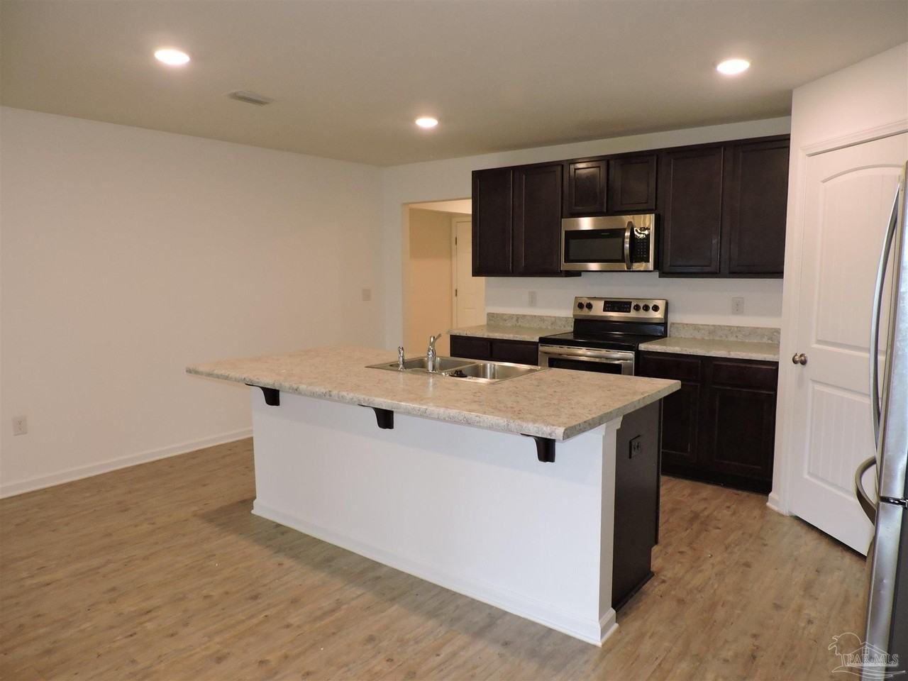 5780 Blackhorse Cir - Photo 5 of 29