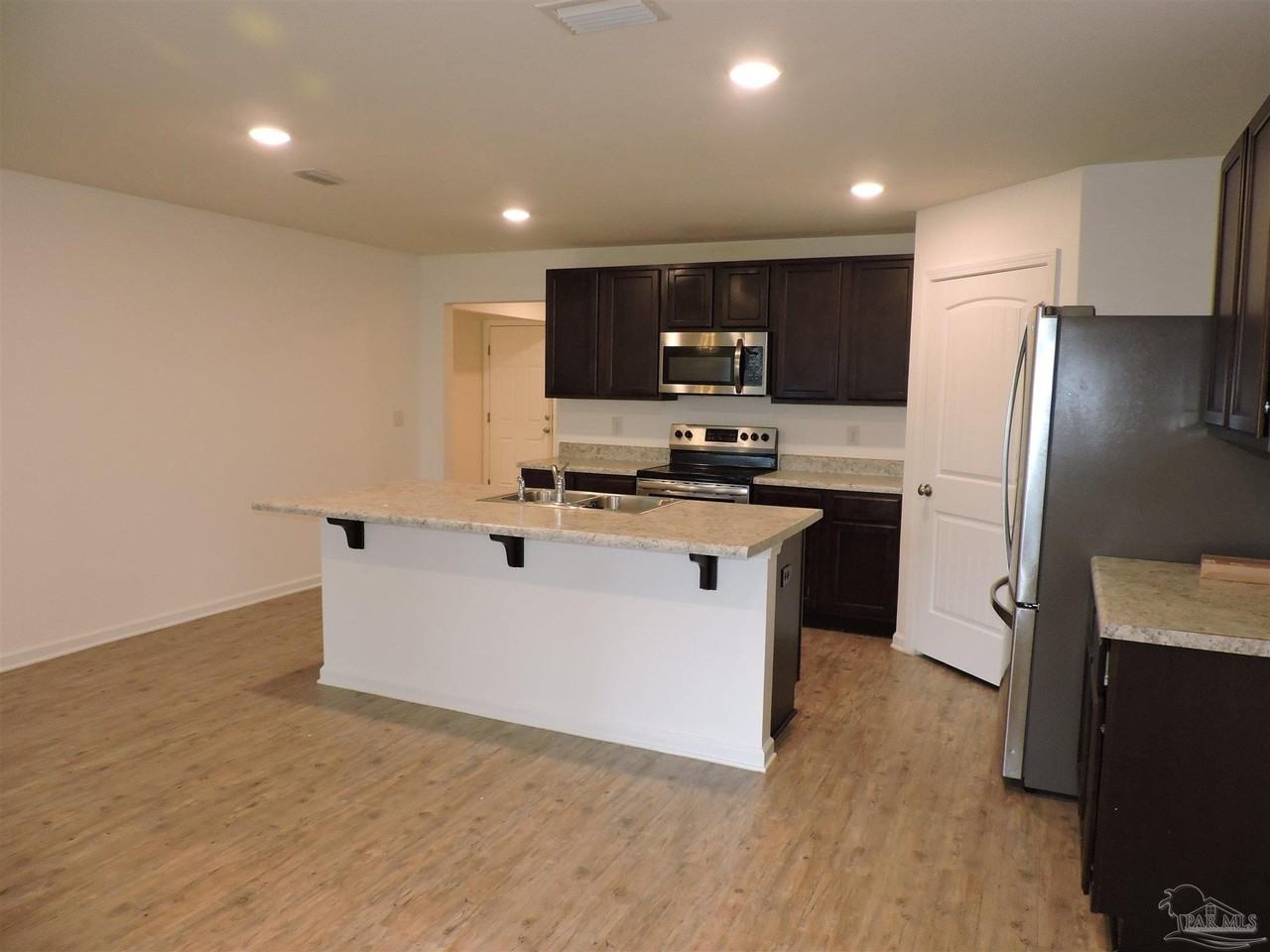 5780 Blackhorse Cir - Photo 6 of 29