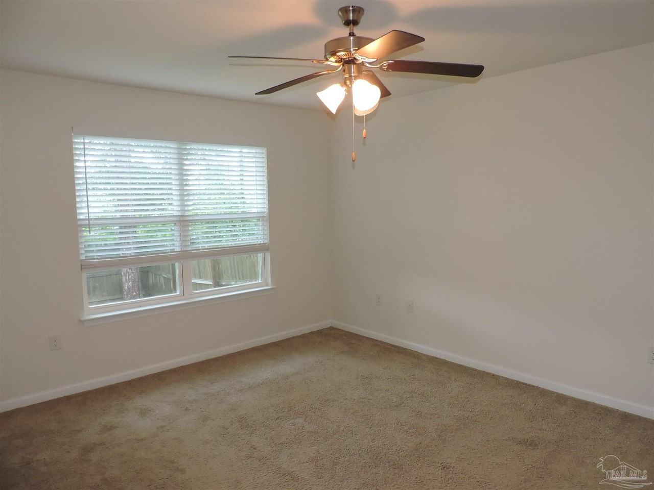 5780 Blackhorse Cir - Photo 7 of 29