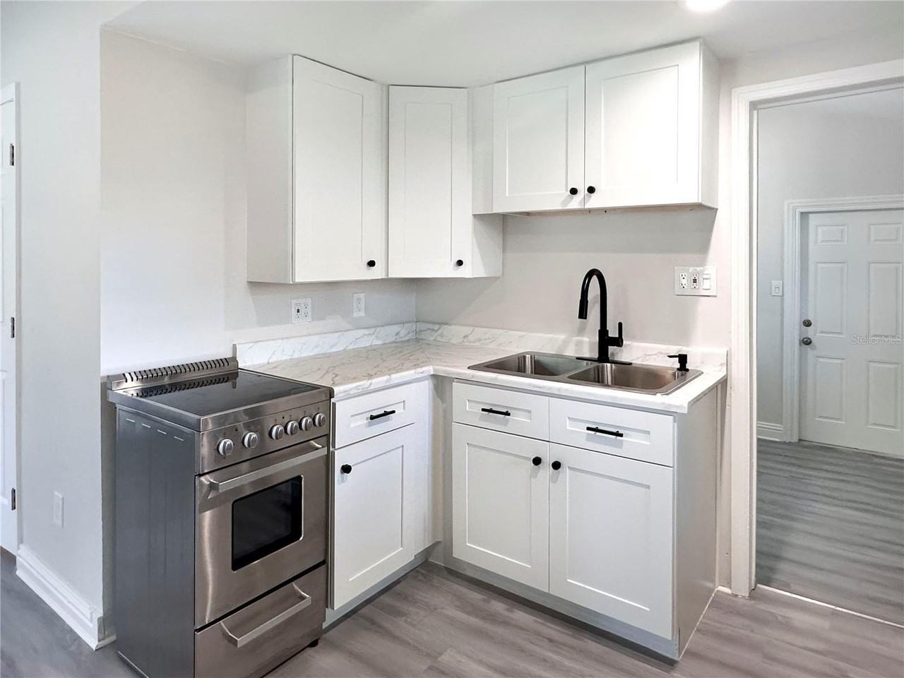 1818 Worrington St #2 - Photo 6 of 15