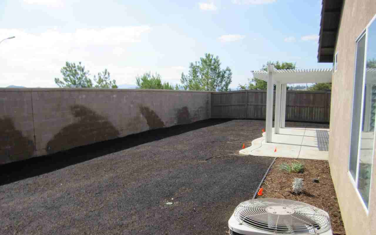 25623 Mountain Springs St - Photo 6 of 6