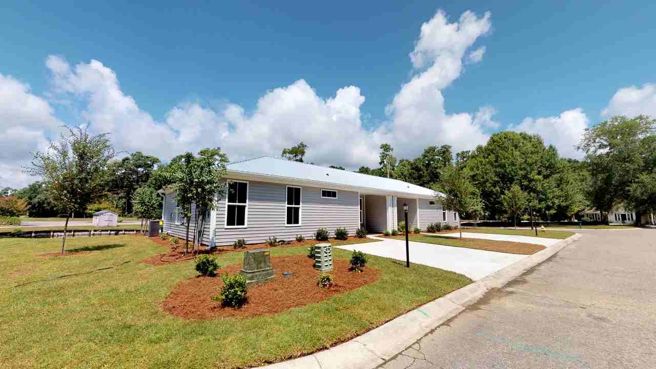 24 Wimbledon Ct - Photo 4 of 22