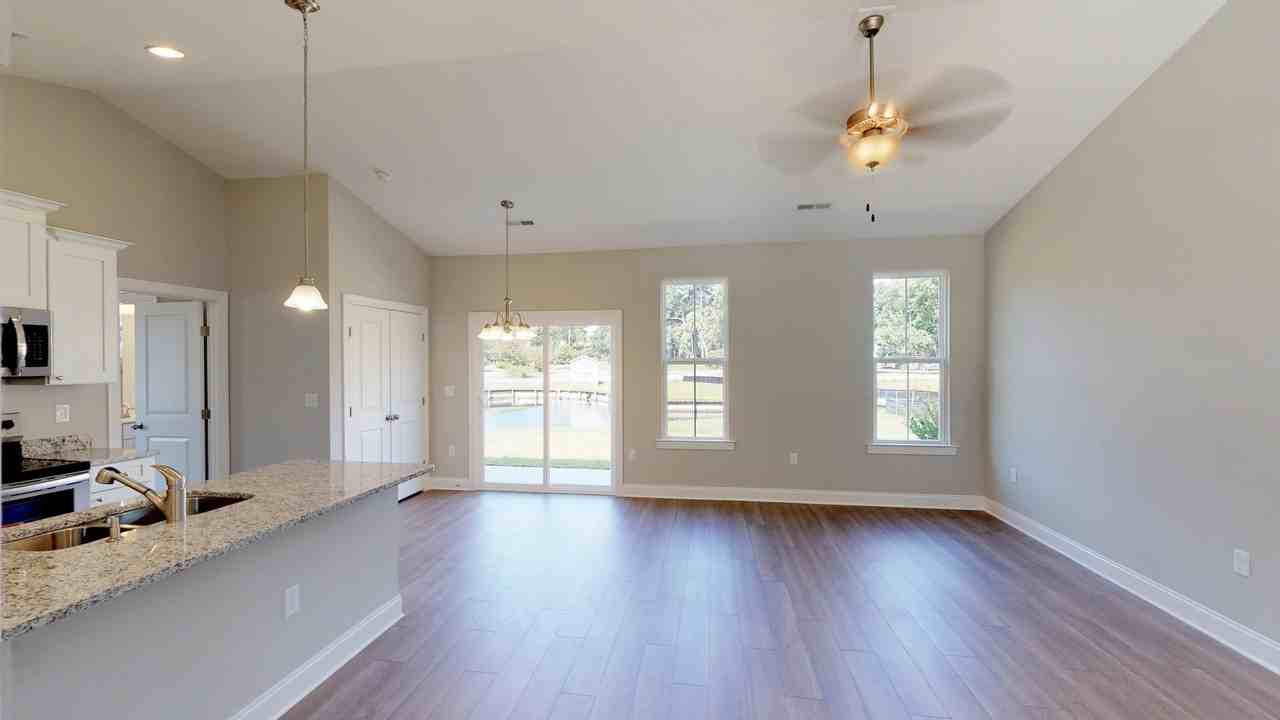 24 Wimbledon Ct - Photo 7 of 22