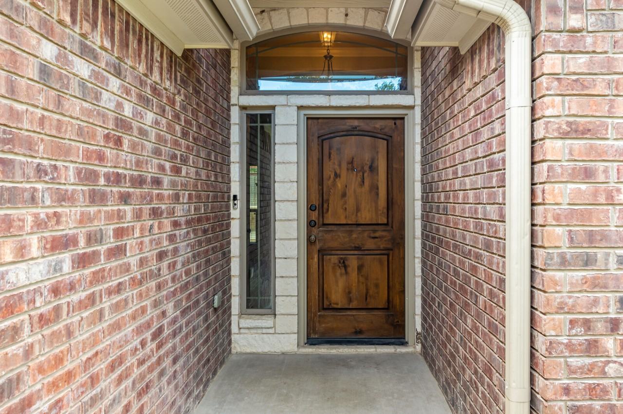 1617 Shadow Canyon Dr - Photo 2 of 24