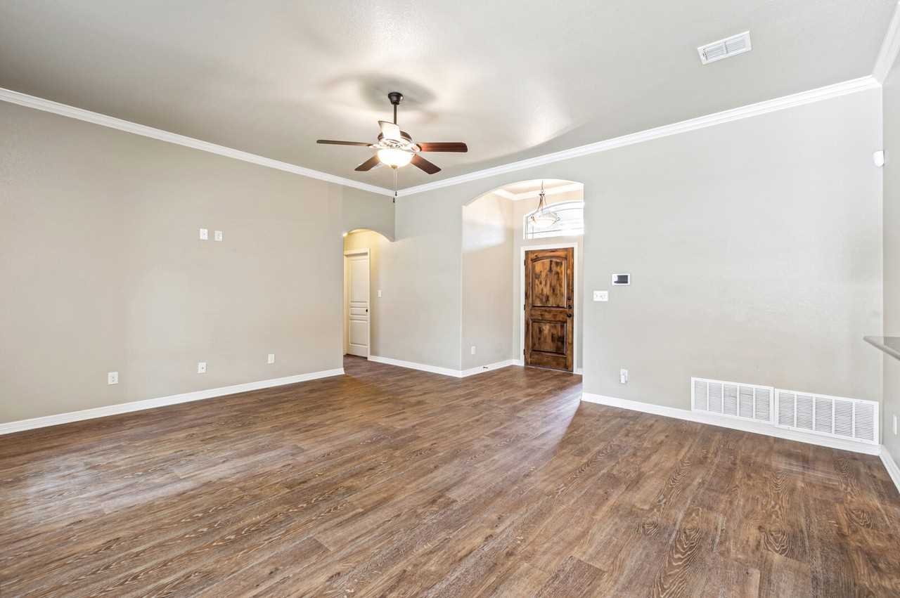 1617 Shadow Canyon Dr - Photo 6 of 24