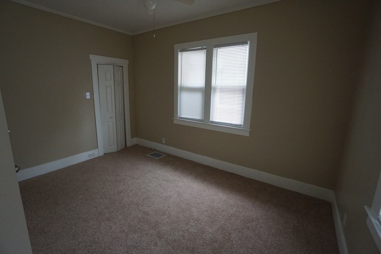3421 Dearcy Ave - Photo 5 of 11
