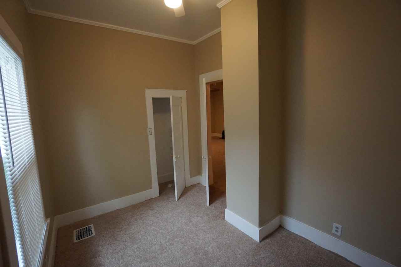 3421 Dearcy Ave - Photo 7 of 11