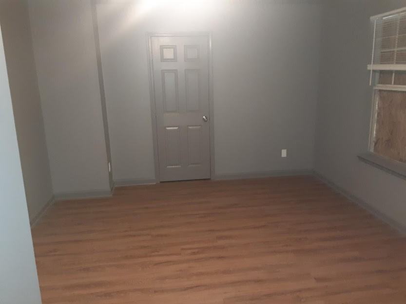 3006 Calvert Ave - Photo 4 of 14