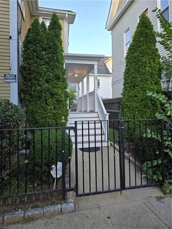 98 Hamilton St - Photo 4 of 21