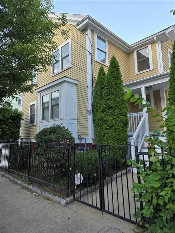 98 Hamilton St - Photo 6 of 21