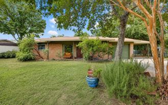 3209 Barton View Dr - Photo 1 of 1