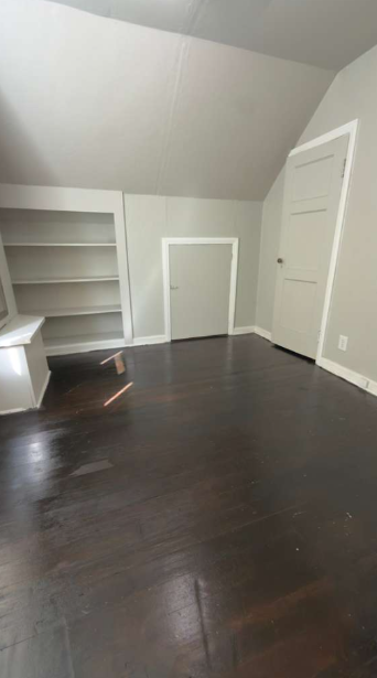 8276 Sussex St - Photo 6 of 12