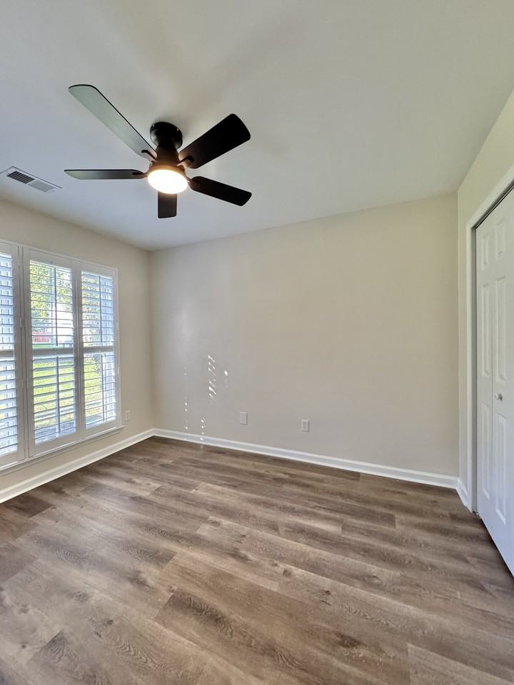 600 Tayser Ct - Photo 7 of 25