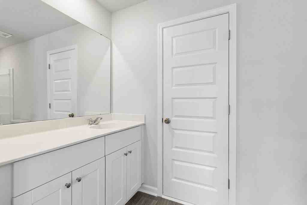 173 Hoffman Park Dr - Photo 3 of 16