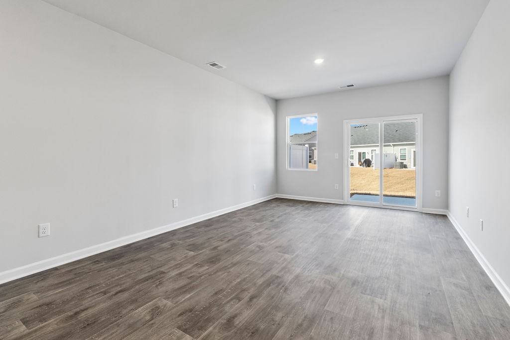 173 Hoffman Park Dr - Photo 6 of 16