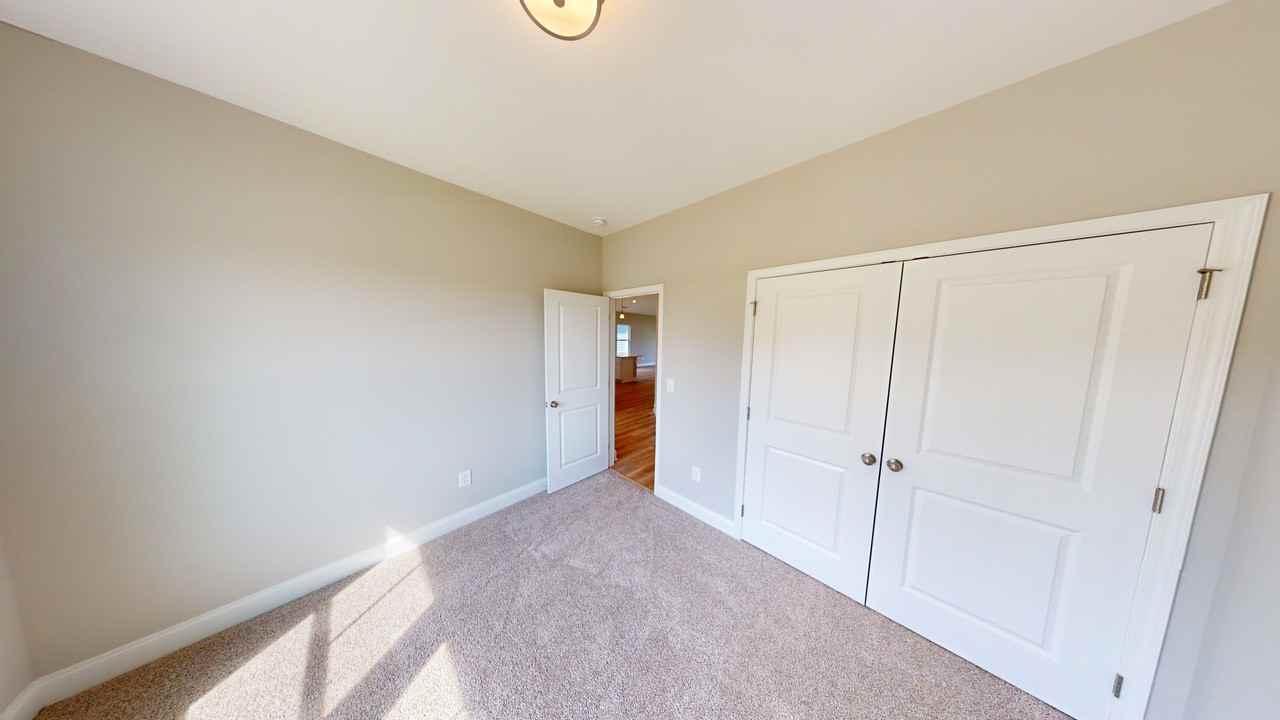 1052 Moen Loop - Photo 5 of 24