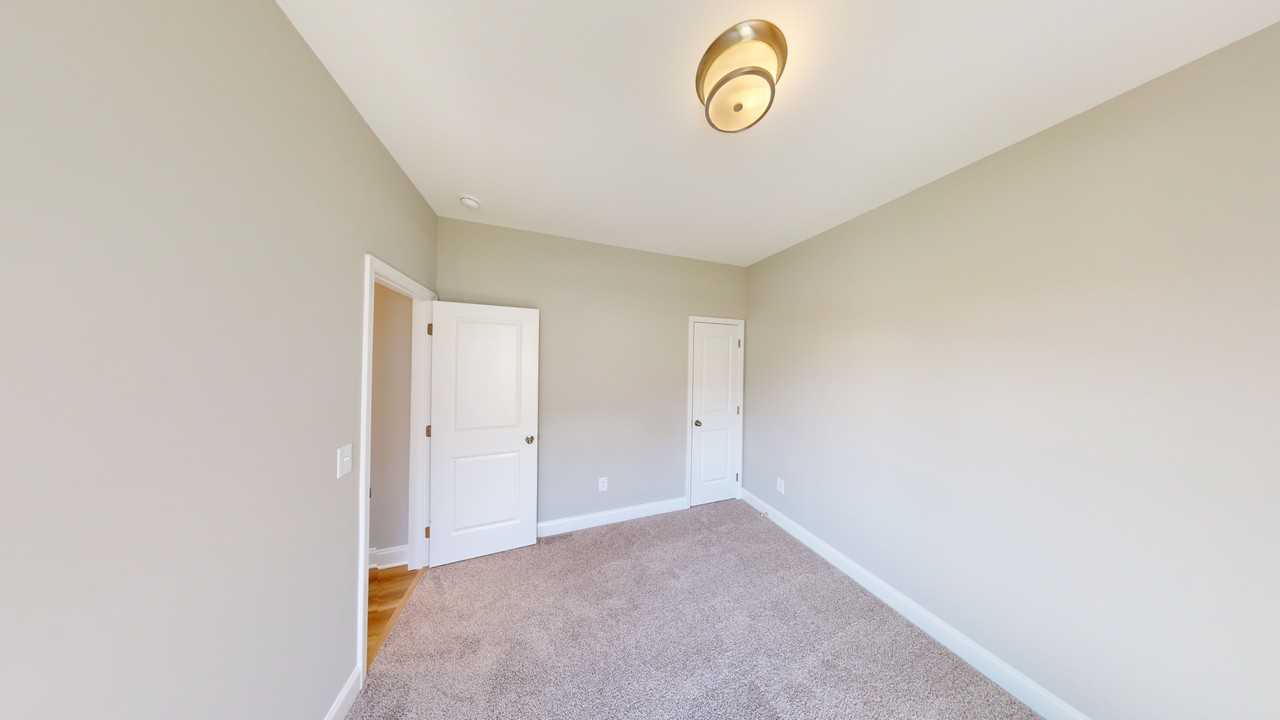 1052 Moen Loop - Photo 6 of 24