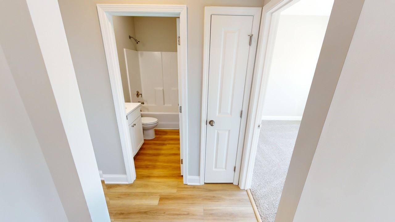 1052 Moen Loop - Photo 7 of 24