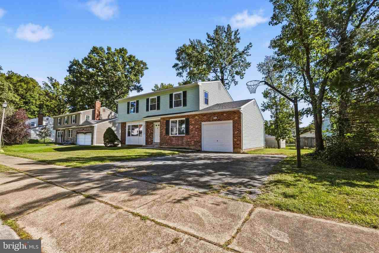 5 Firethorn Ct - Photo 2 of 46