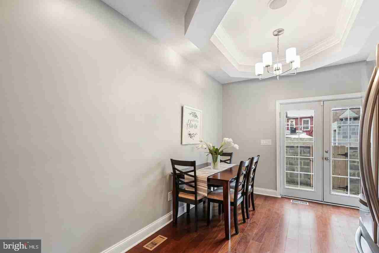 816 S Potomac St - Photo 7 of 25