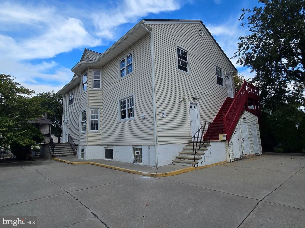 2301 Woodlynne Ave Unit A - Photo 2 of 20